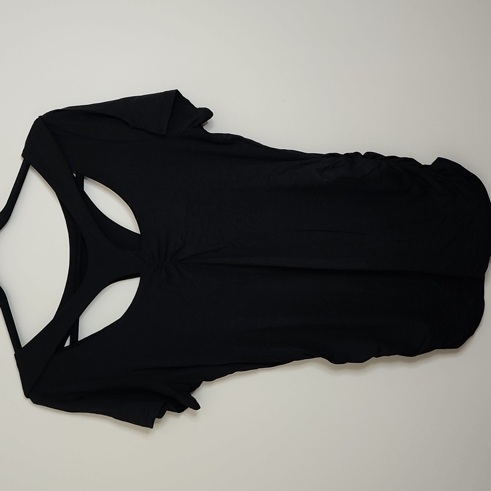eVogues Cold Shoulder Sexy Black T Neckline Top‎ 2XL Short Sleeves Keyhole
